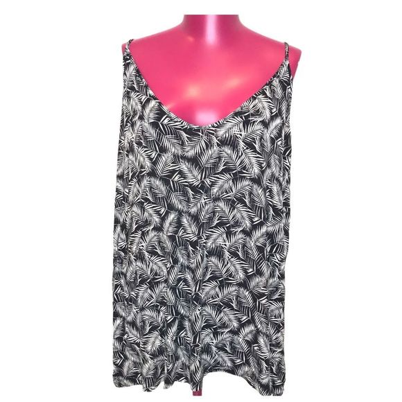 Old Navy Tops - Old Navy V-Neck Cami Plus sz XXL